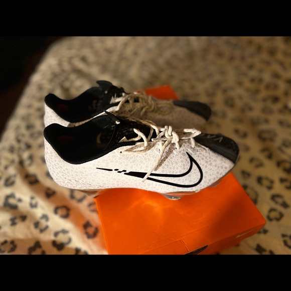 Nike React Vapor Ultrafly Elite 4 cleats - Picture 2 of 5